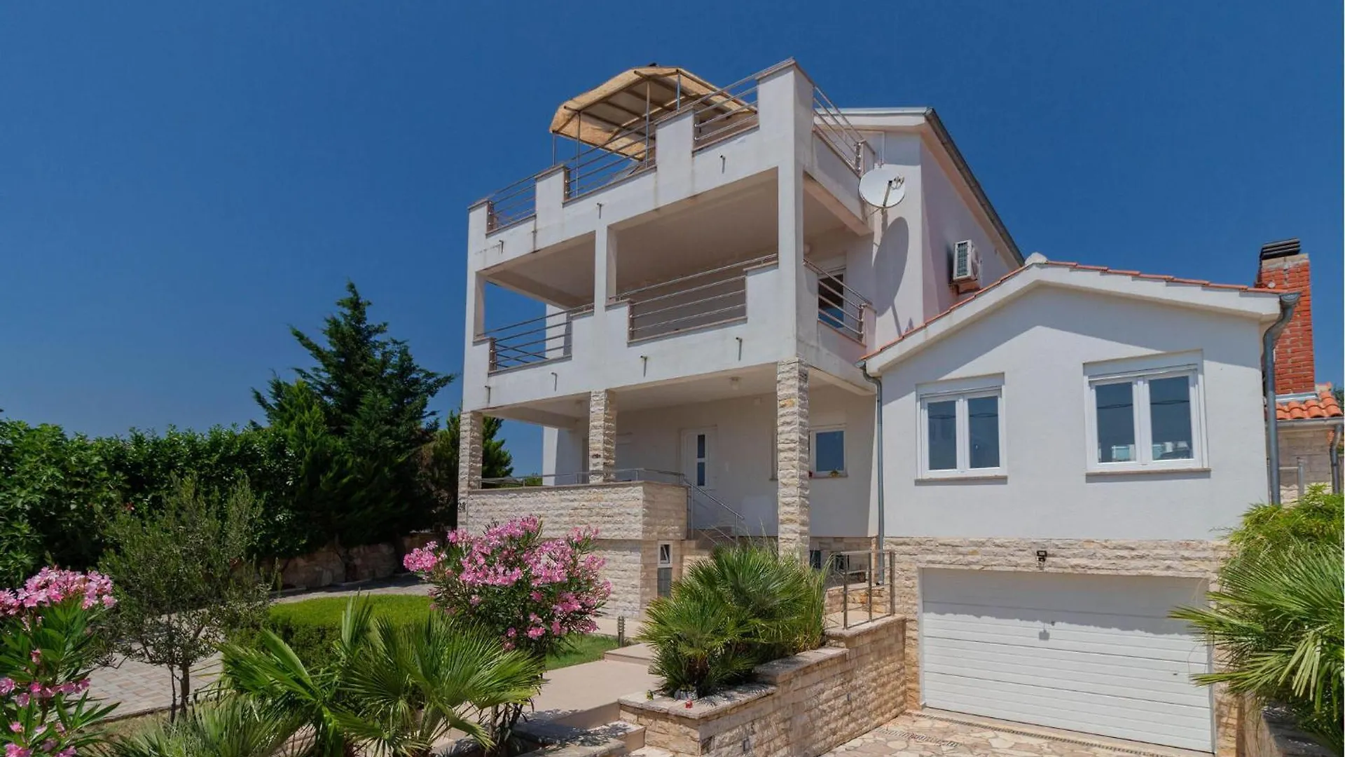 Apartment Maslenica جاسينايس